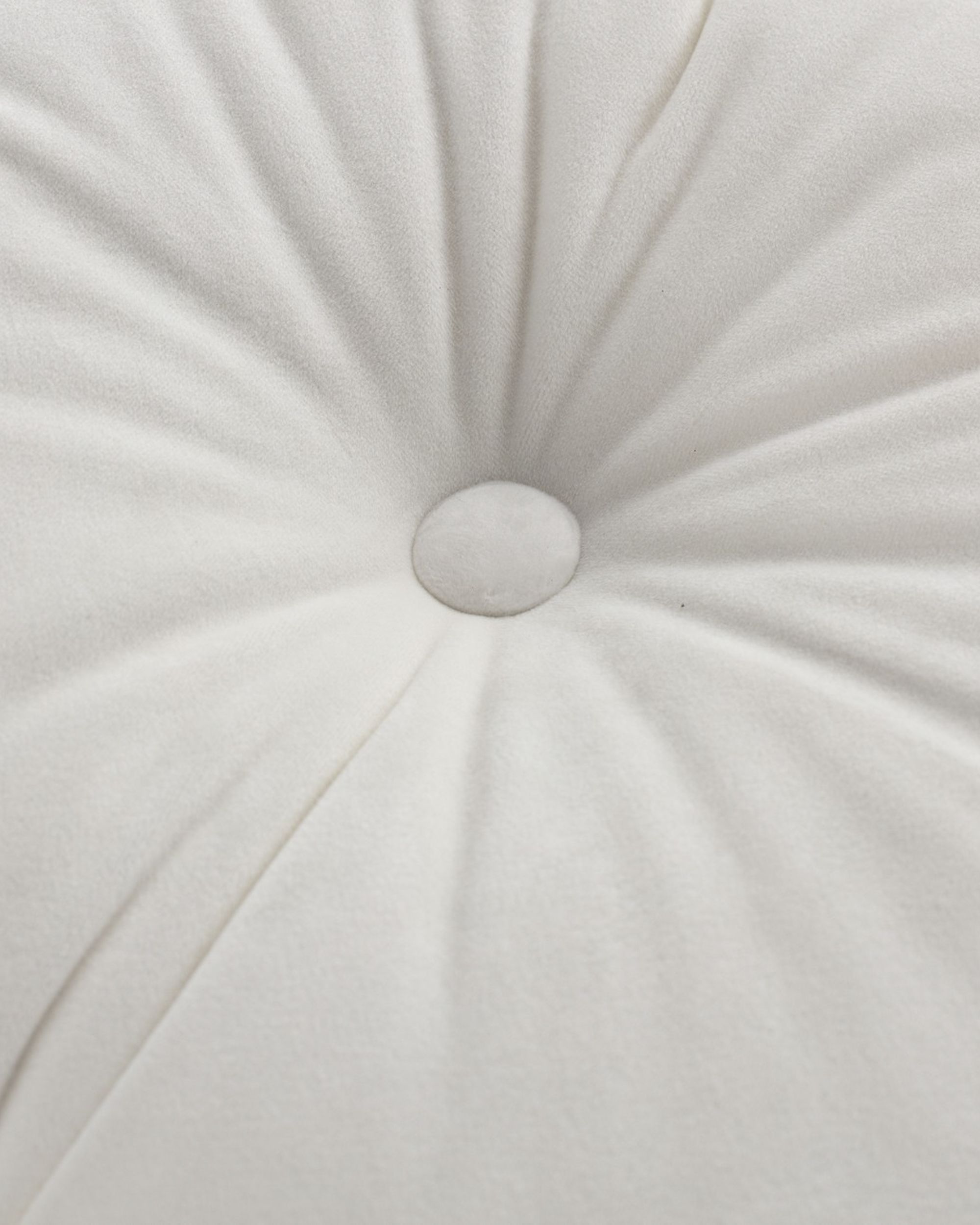 Square velvet cushion with button product colour cream fabric gloss, velvet (hover)