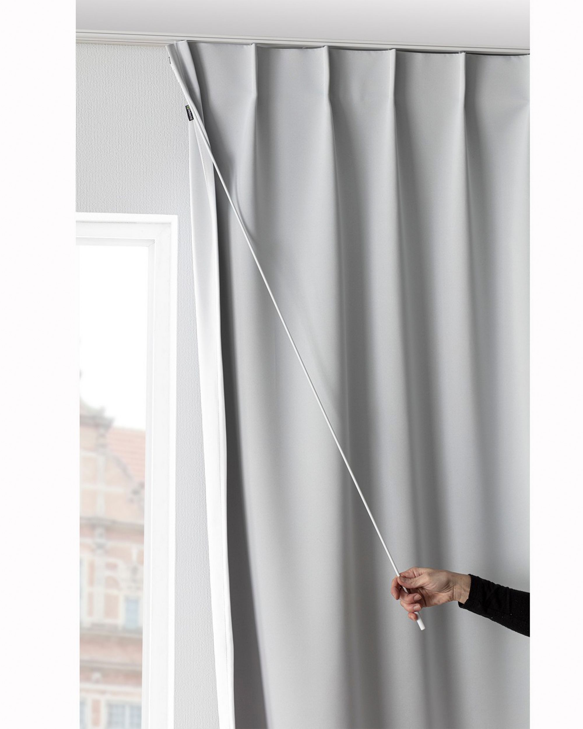 White Metal Curtain Draw Rod 125 cm (hover)