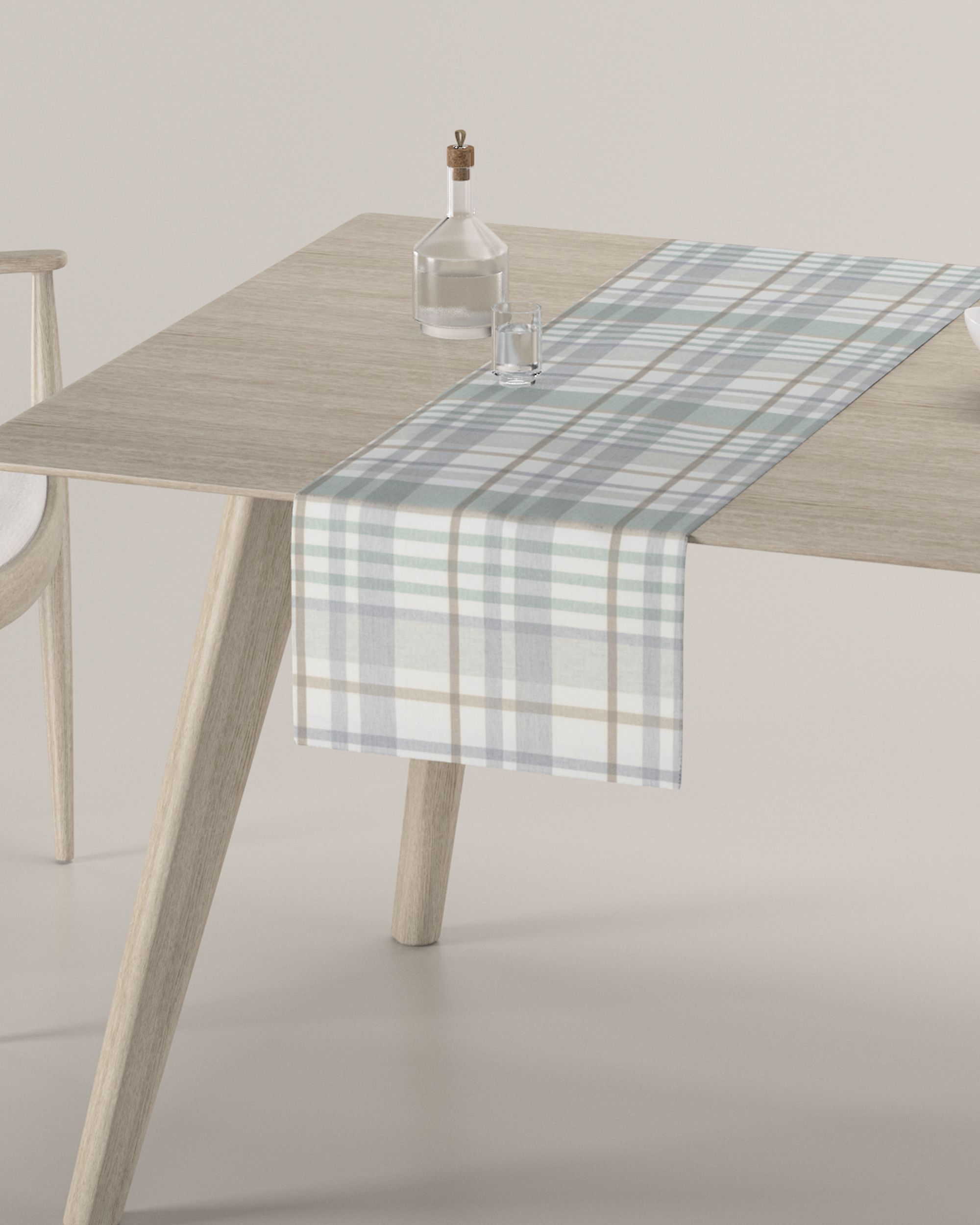 Table runner product colour green fabric patterned (hover)