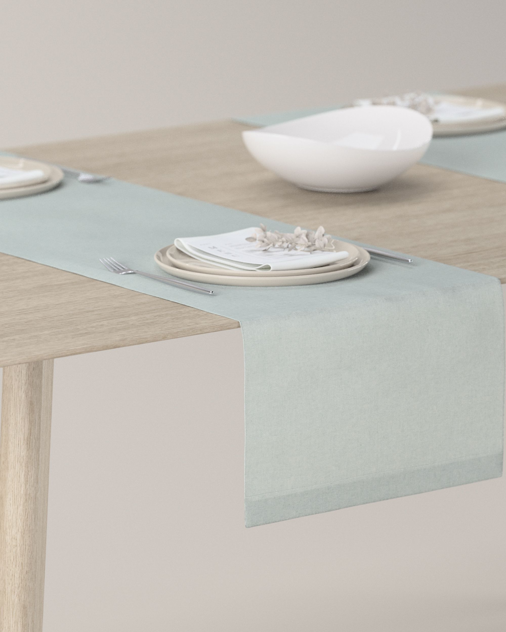 Table runner product colour green
