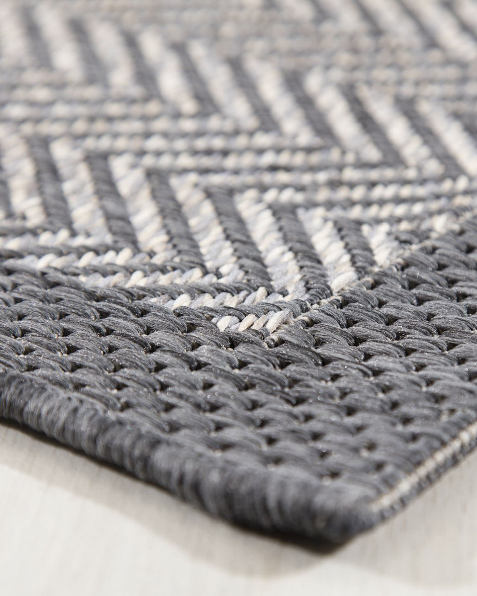 Breeze Cliff Grey Area Rug 120x170cm (hover)