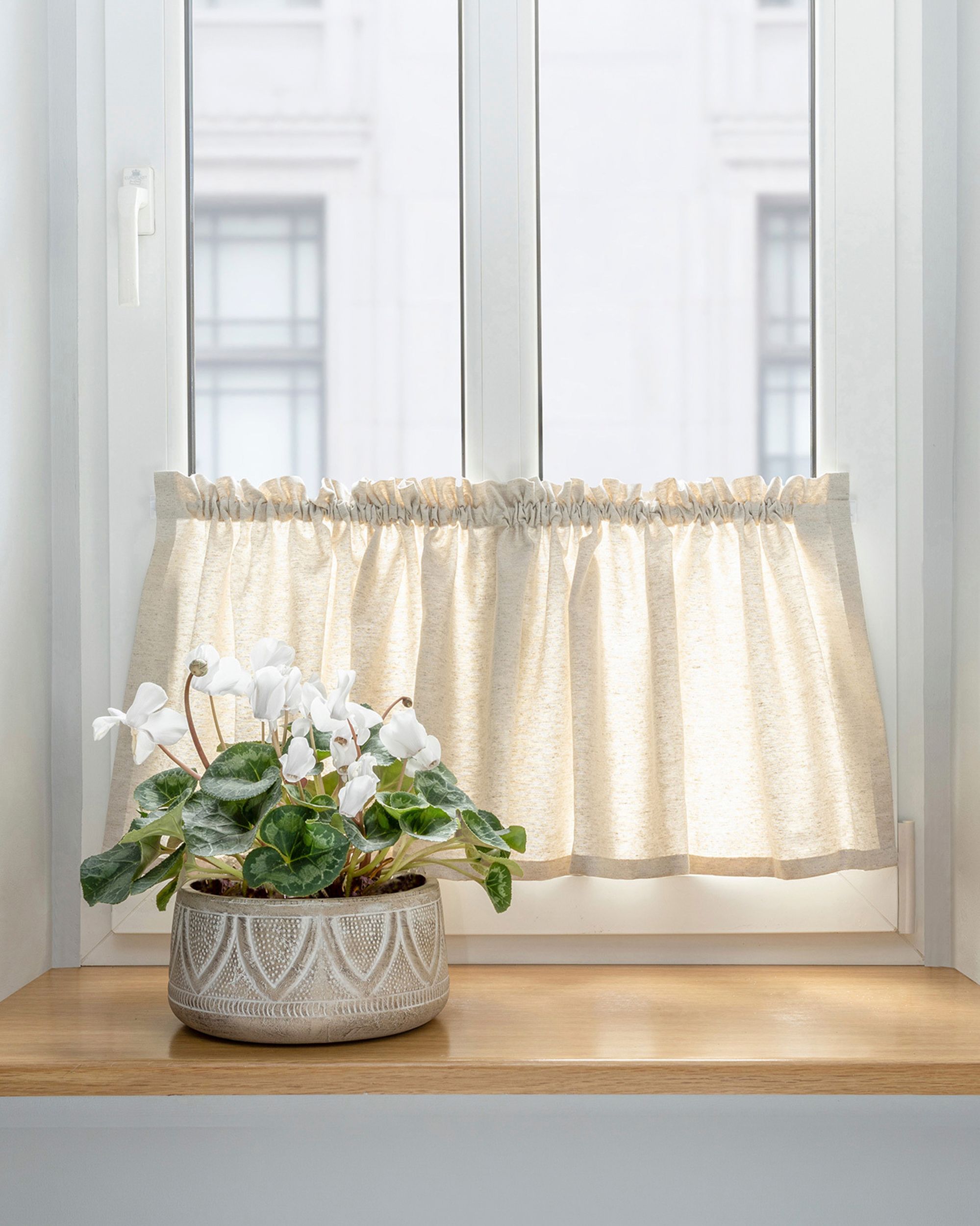 Slot valance product colour blue fabric patterned