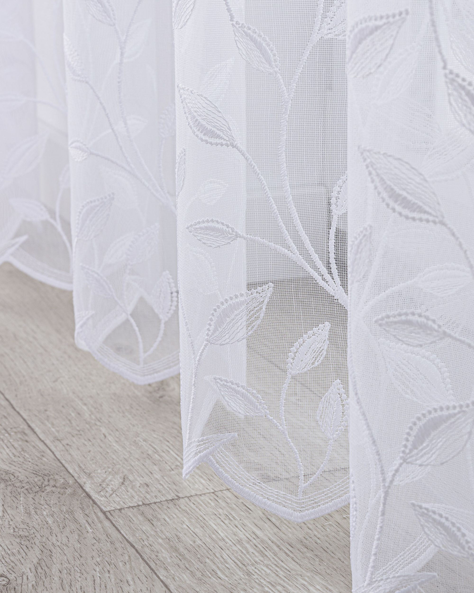 Net curtain with single pinch pleat product colour white fabric semi-sheer, structured, patterned (hover)