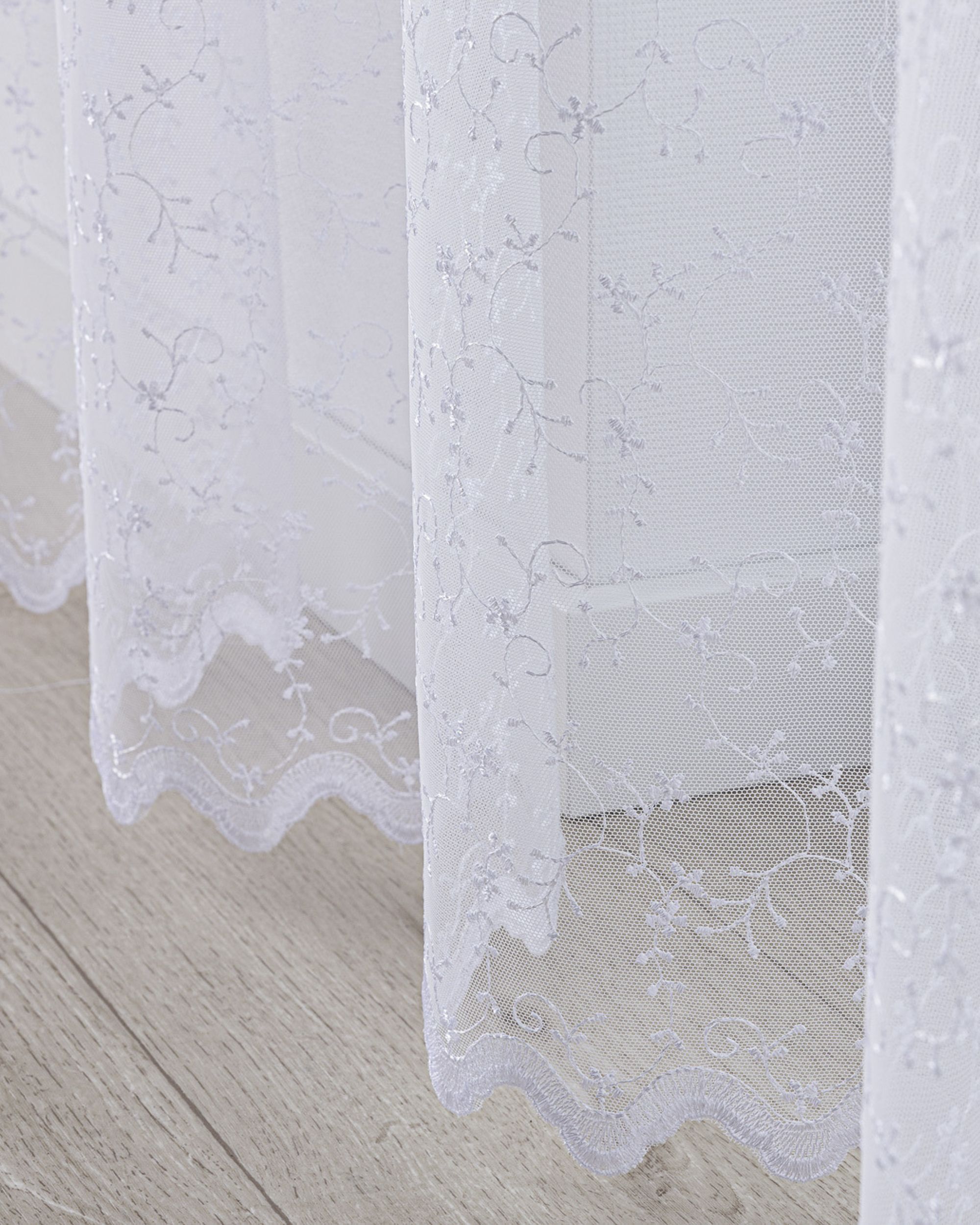 Net curtain with single pinch pleat product colour white fabric semi-sheer, structured, patterned (hover)