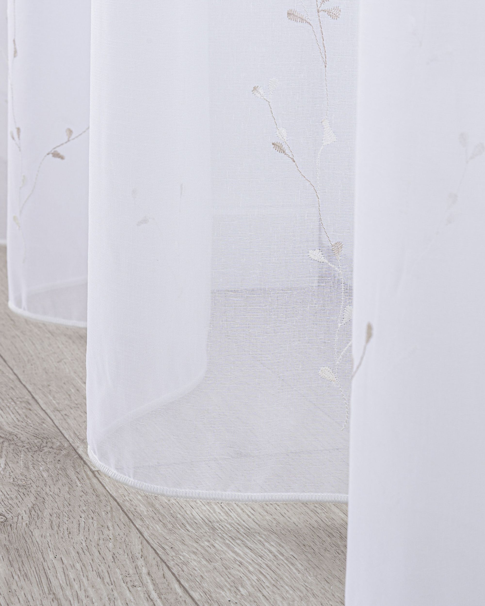 Net curtain with single pinch pleat product colour white fabric semi-sheer, structured, patterned (hover)