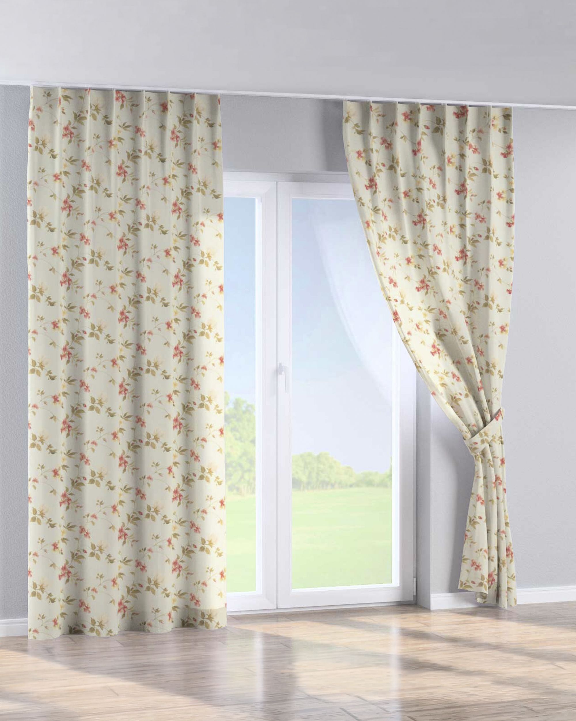 Single pinch pleat curtain product colour multicolour fabric patterned (hover)