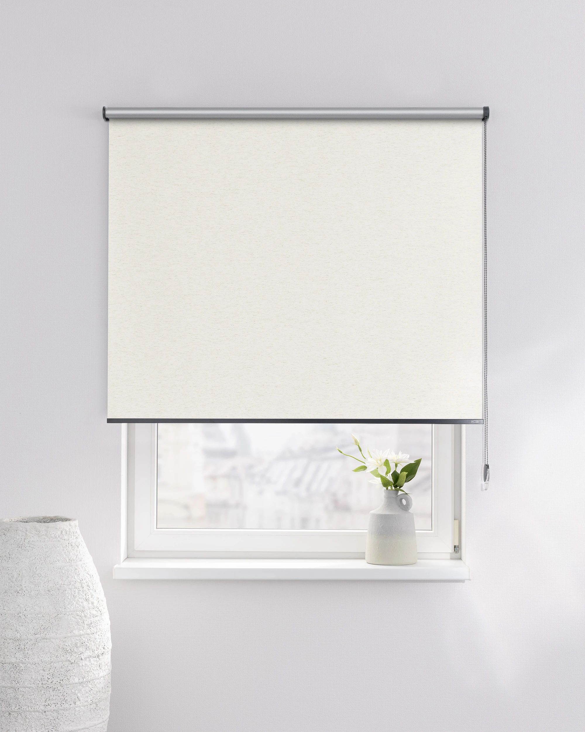 Classic Roller Blind product colour beige fabric reflective, blackout (hover)
