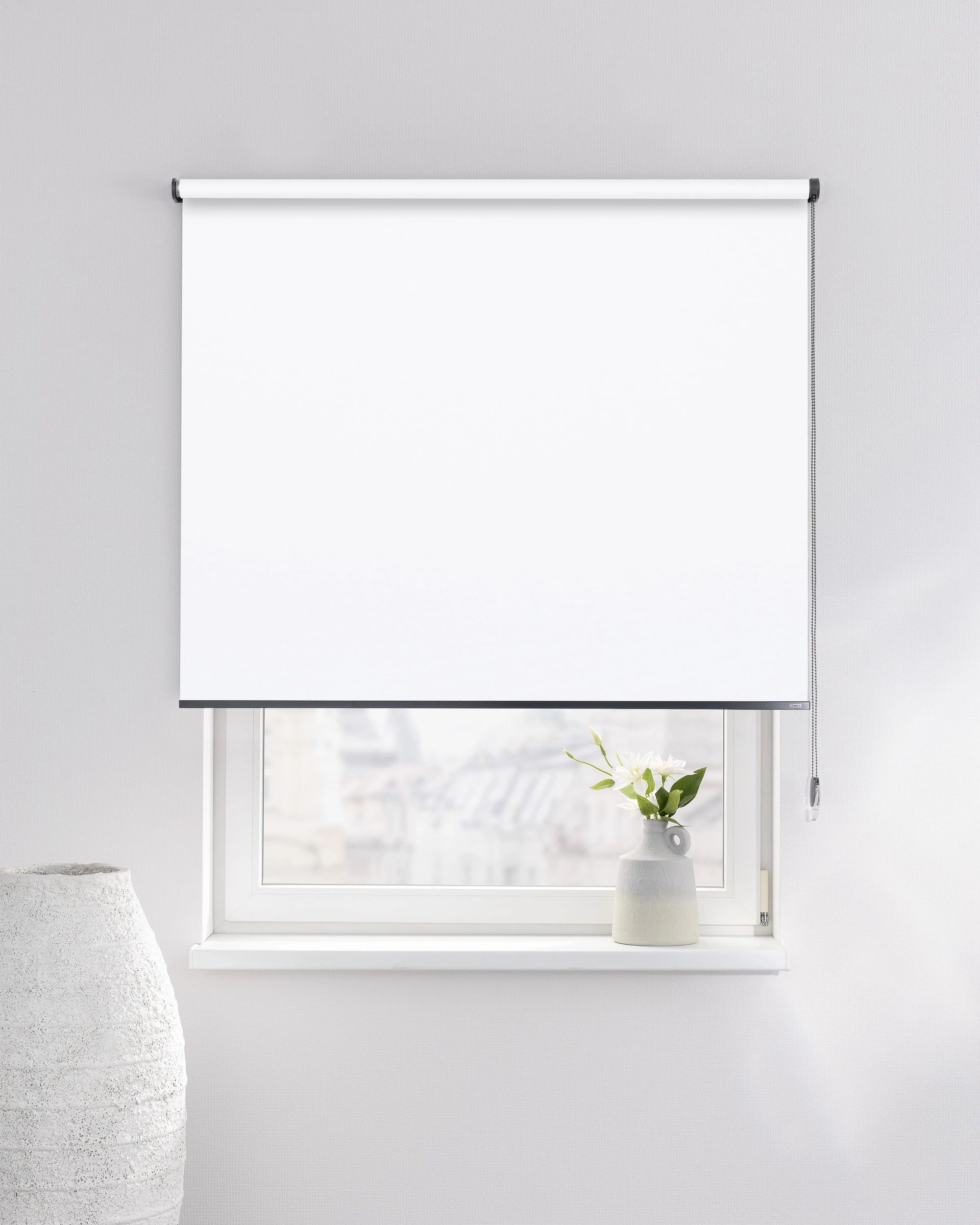 Classic Roller Blind product colour white fabric blackout (hover)