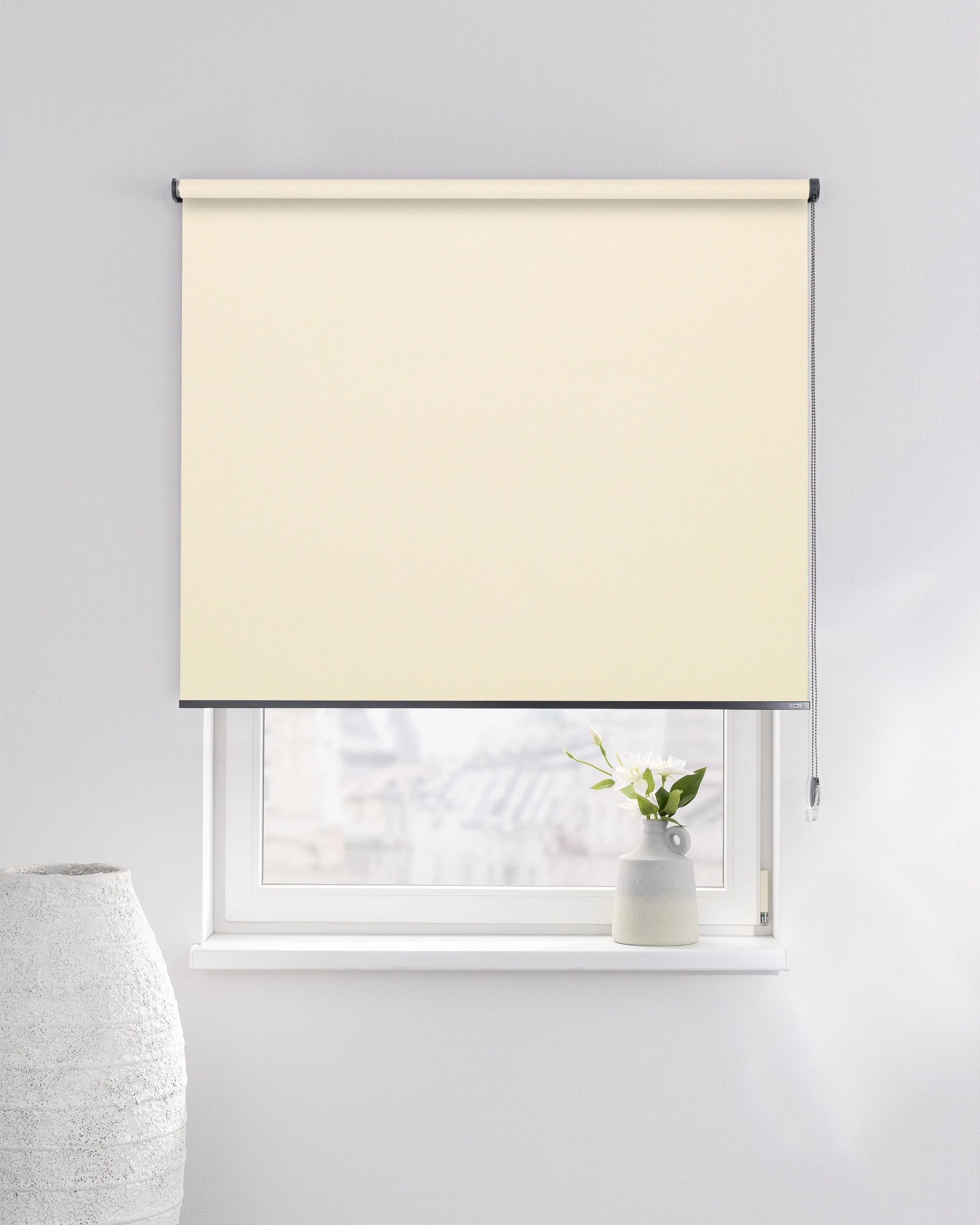 Classic Roller Blind product colour beige fabric blackout (hover)