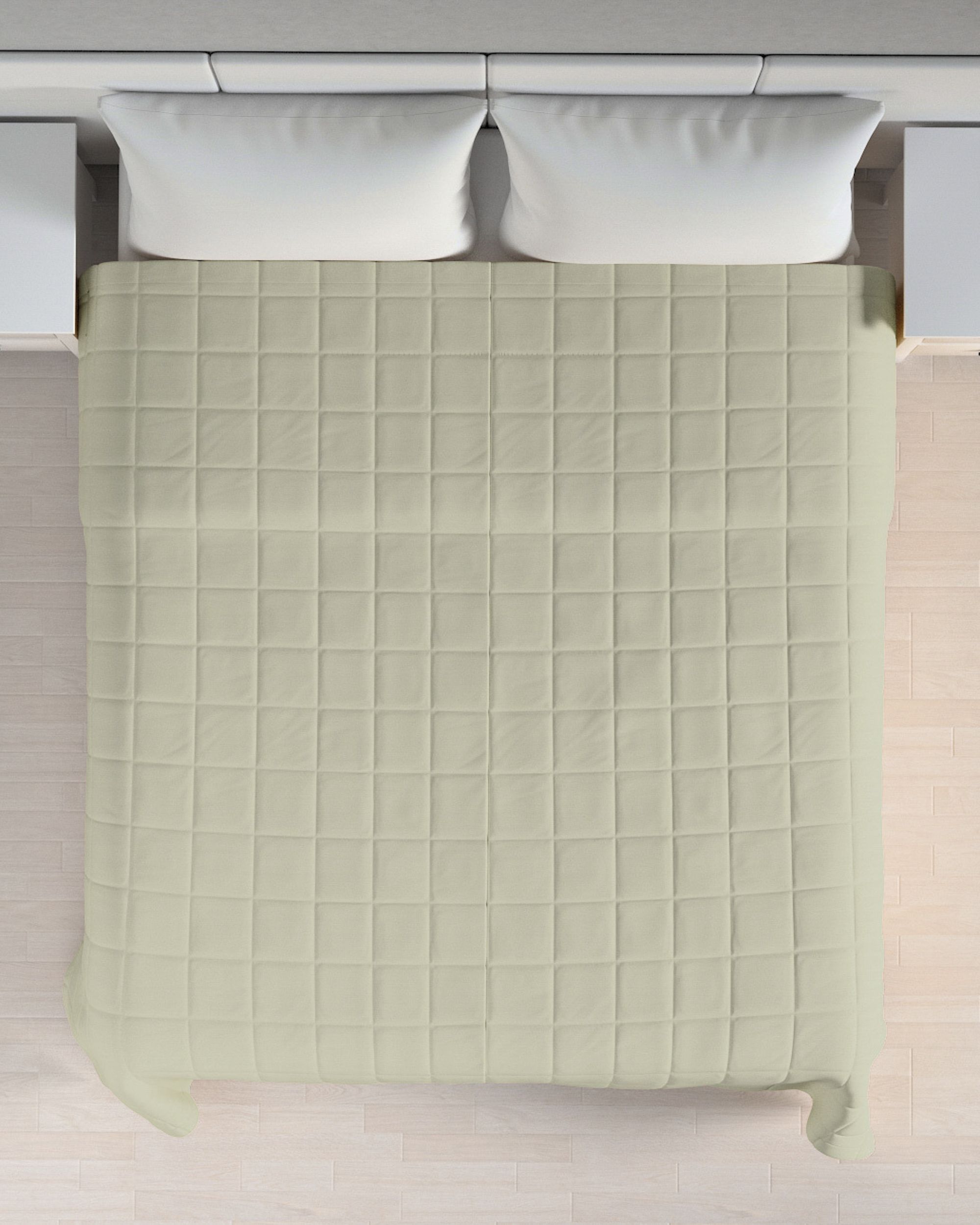 Check quilted throw product colour green (hover)