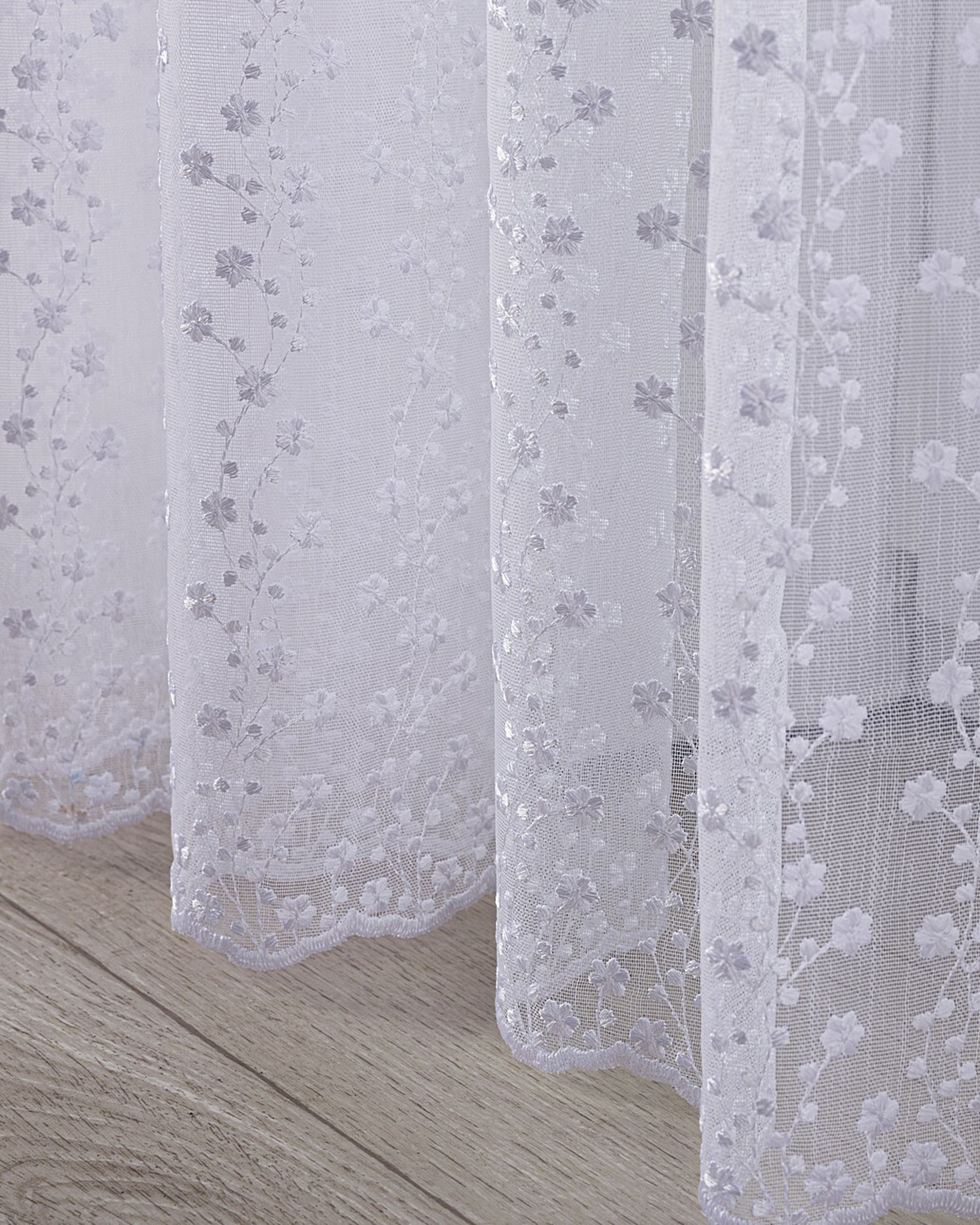 Pencil pleat voile/net curtain product colour white fabric semi-sheer, structured, patterned (hover)