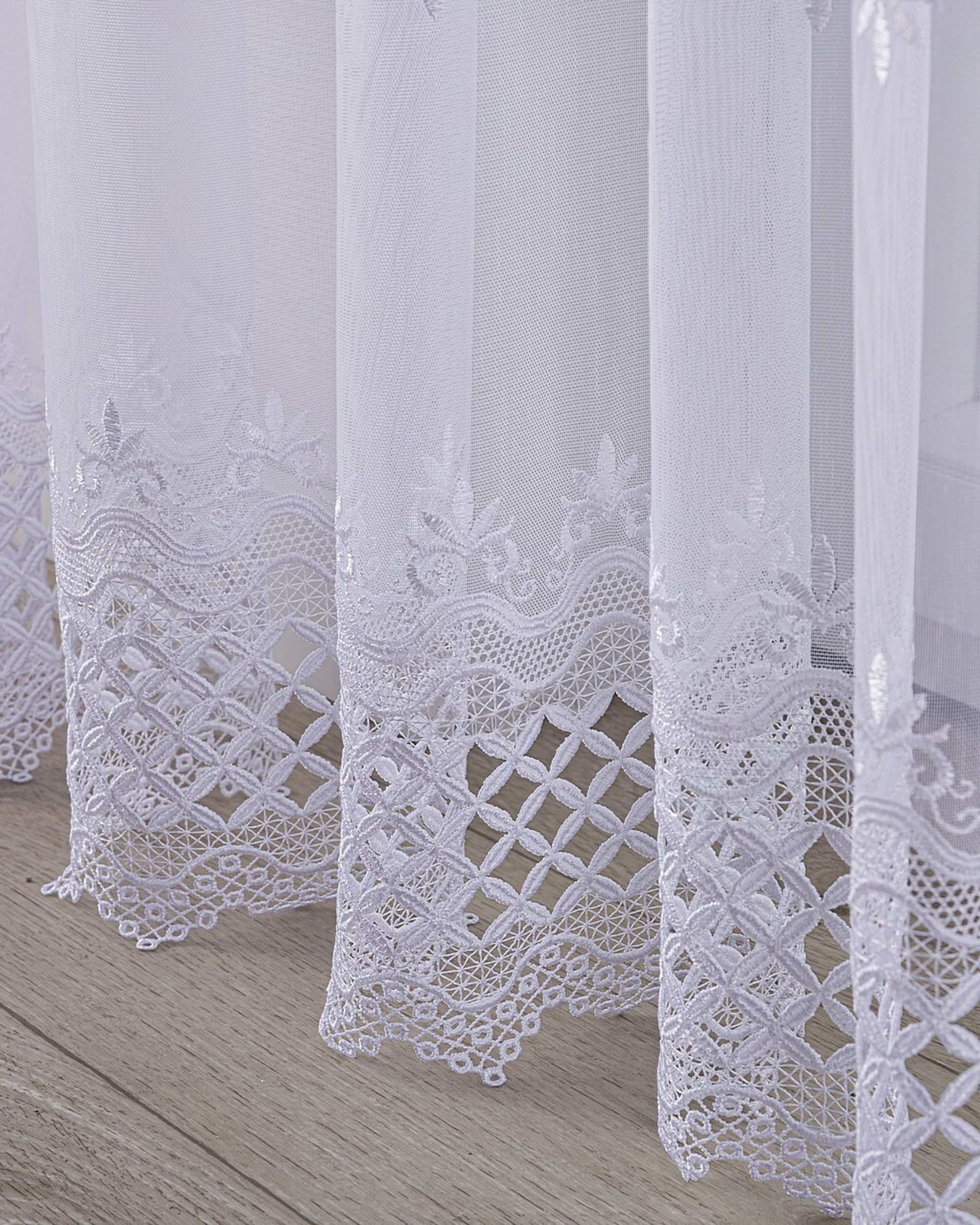 Pencil pleat voile/net curtain product colour white fabric semi-sheer, structured, patterned (hover)