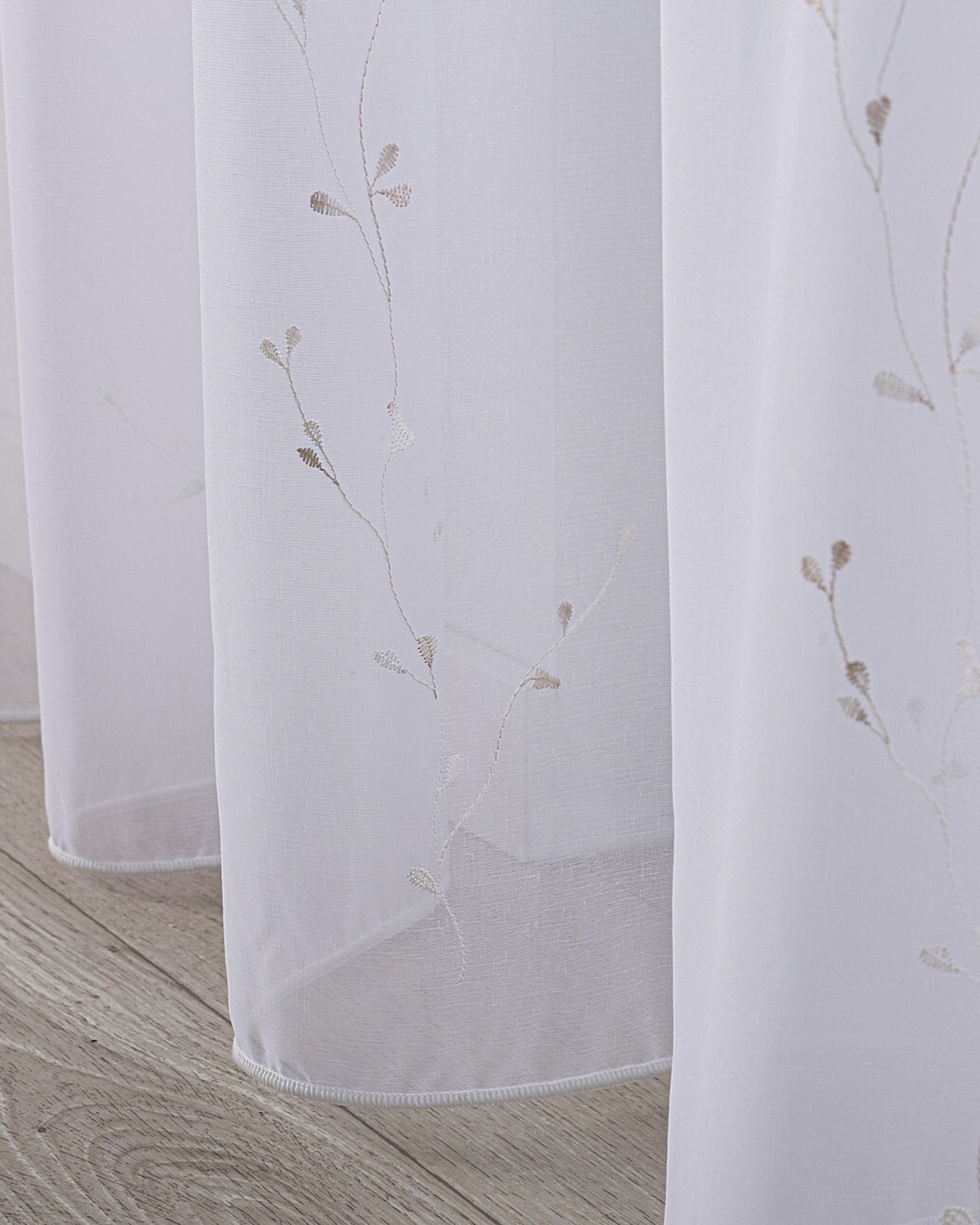 Pencil pleat voile/net curtain product colour white fabric semi-sheer, structured, patterned (hover)
