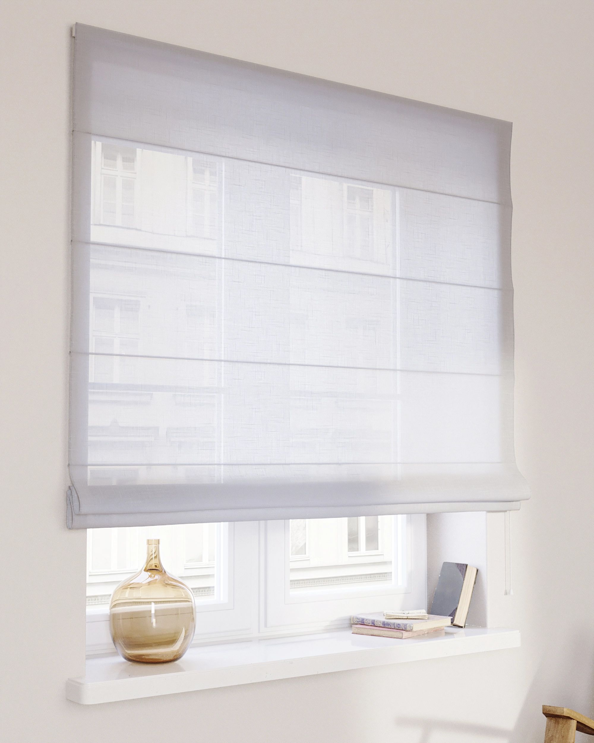 Capri Roman blind product colour white fabric semi-sheer, structured (hover)