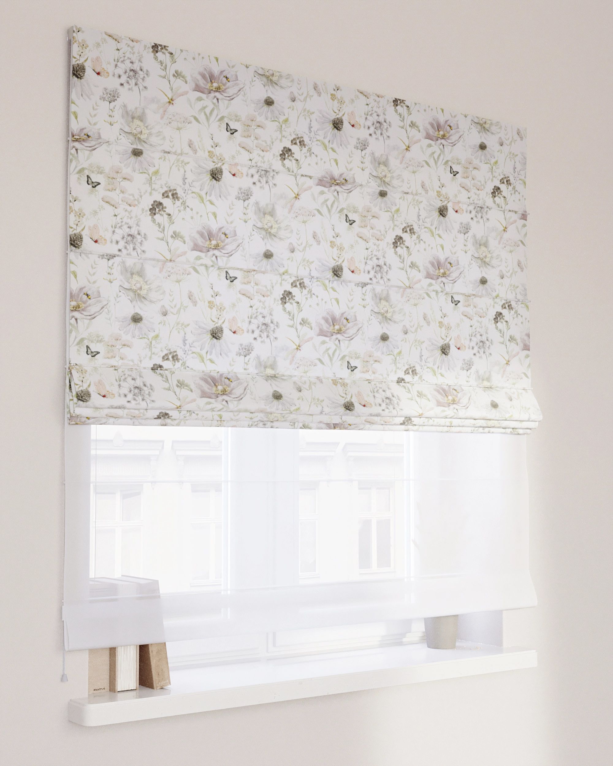 Double layered Roman blind DUO product colour white fabric patterned