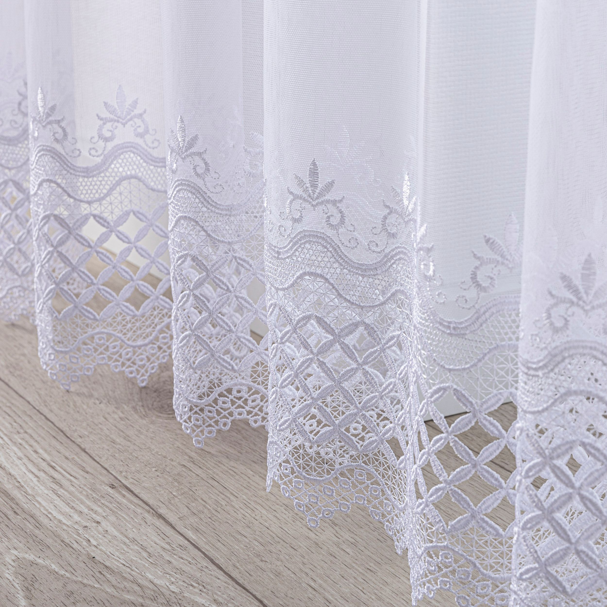 Voiles and Sheers 186-55 white with pattern