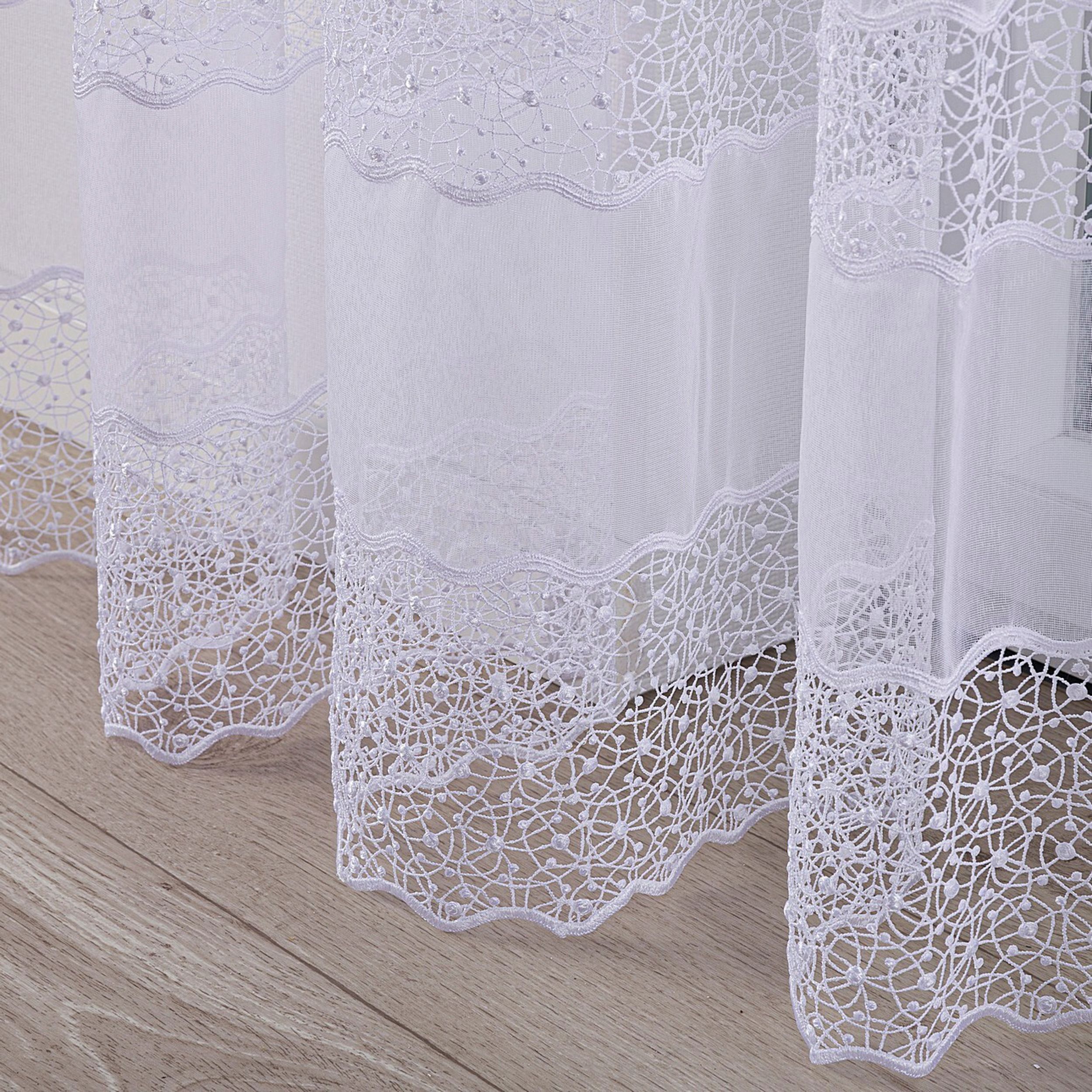 Voiles and Sheers 186-60 white with pattern