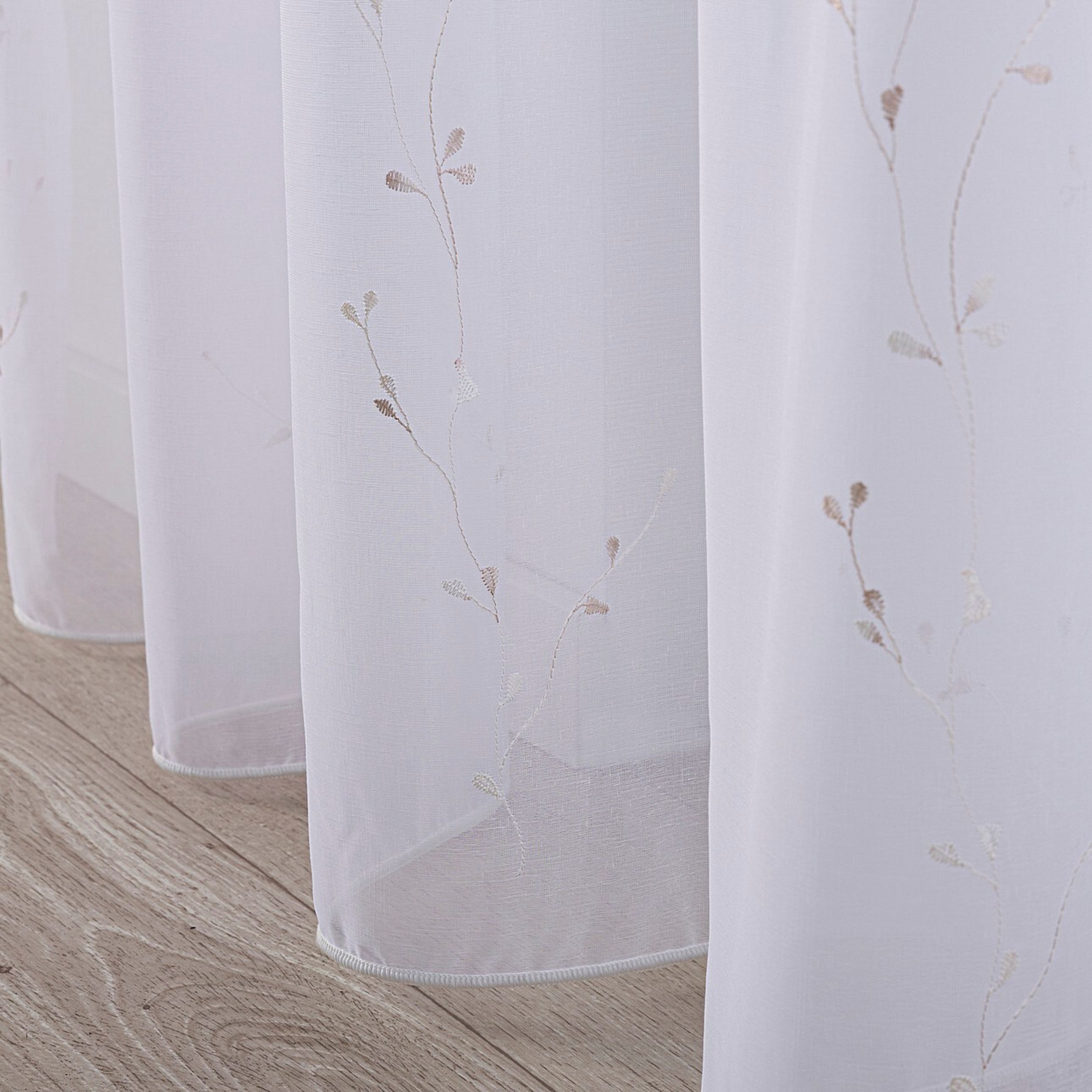 Voiles and Sheers 186-76 white with pattern