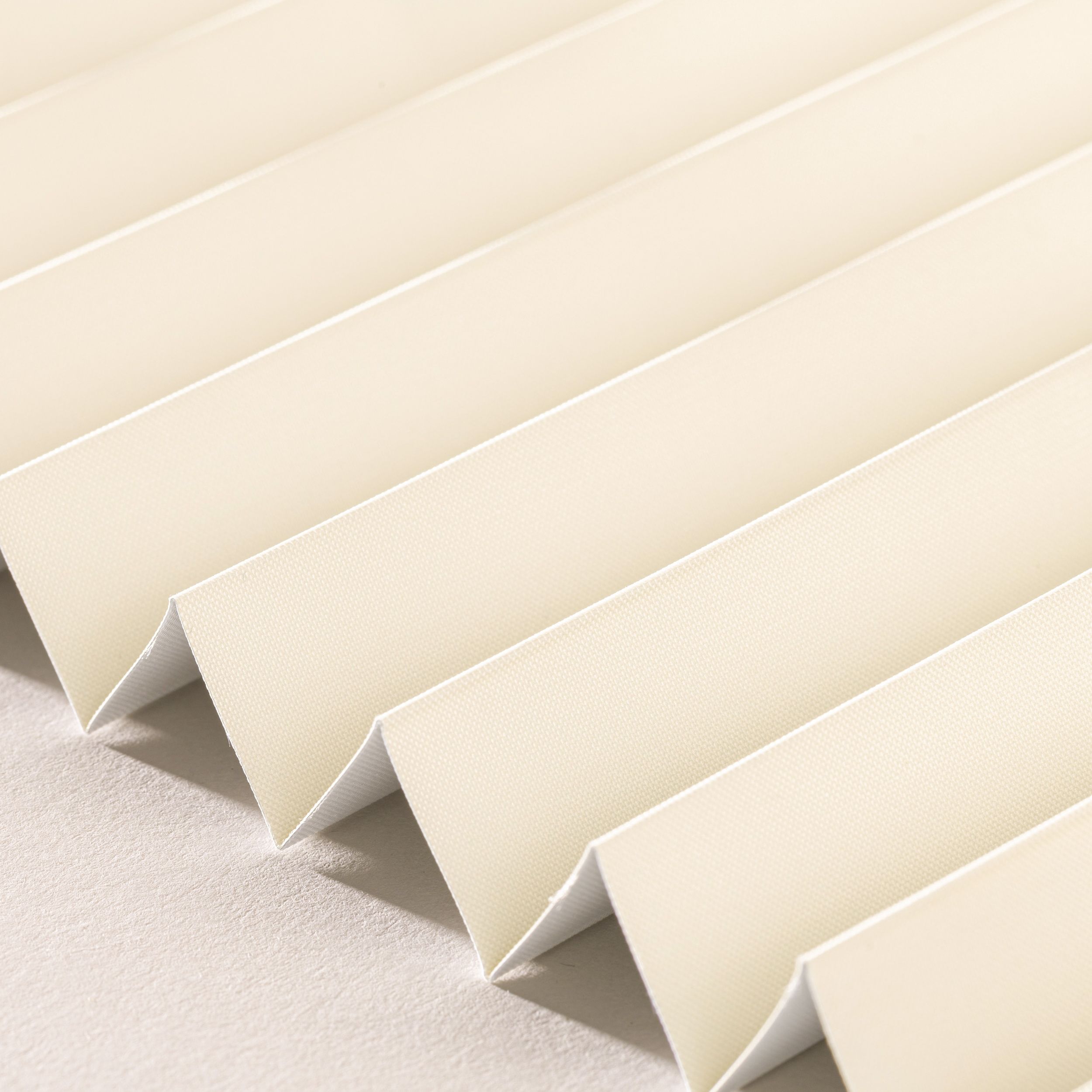 Blackout – Harmonica pleated blinds BLP-109 vanilla