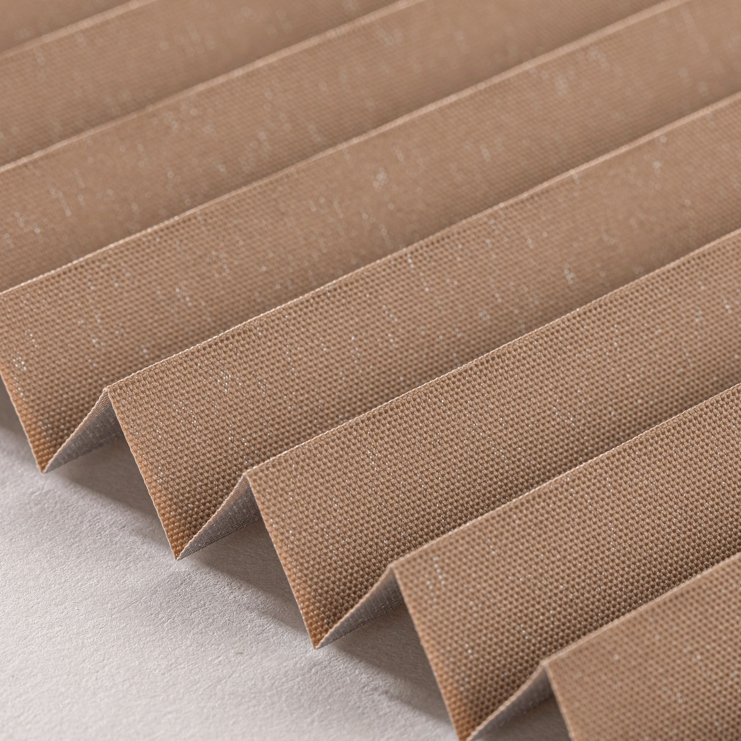 Pearl Basic – Harmonica pleated blinds BP-104 brown