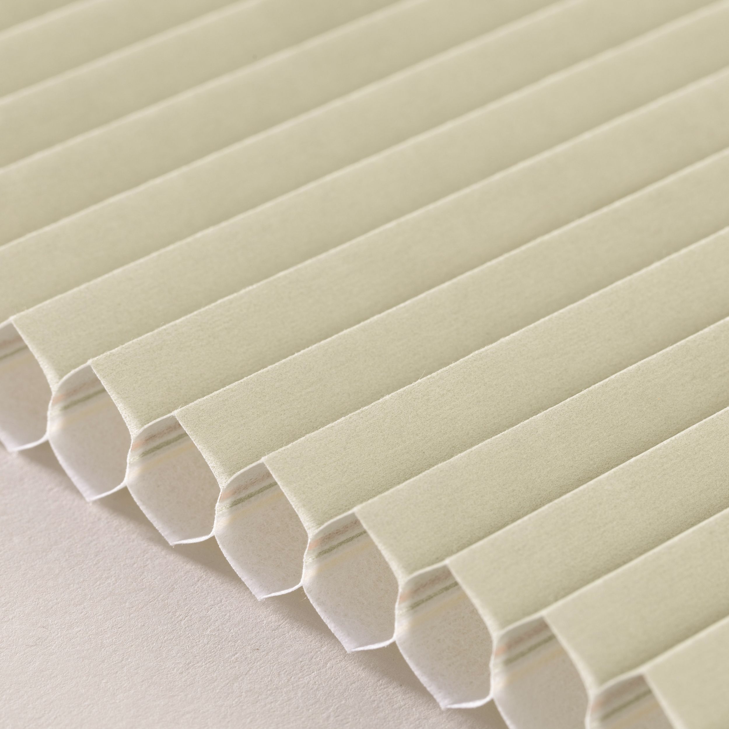 Basic – Honeycomb pleated blinds H-114 sage
